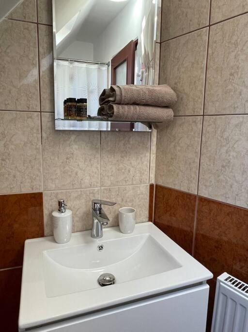 Easy Living Apartments - Old Town Braszów Zewnętrze zdjęcie